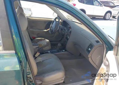 2006 Hyundai Elantra Gls/Limited from USA, damaged, VIN KMHDN46D06U220868